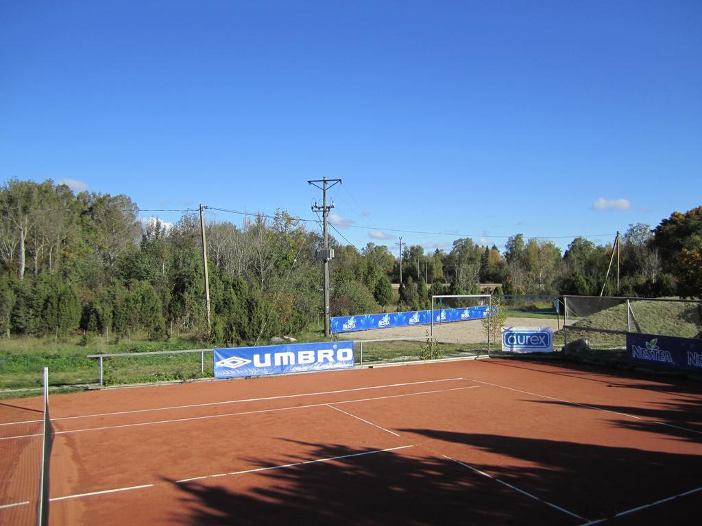 Pivarootsi Holiday Village Bagian luar foto